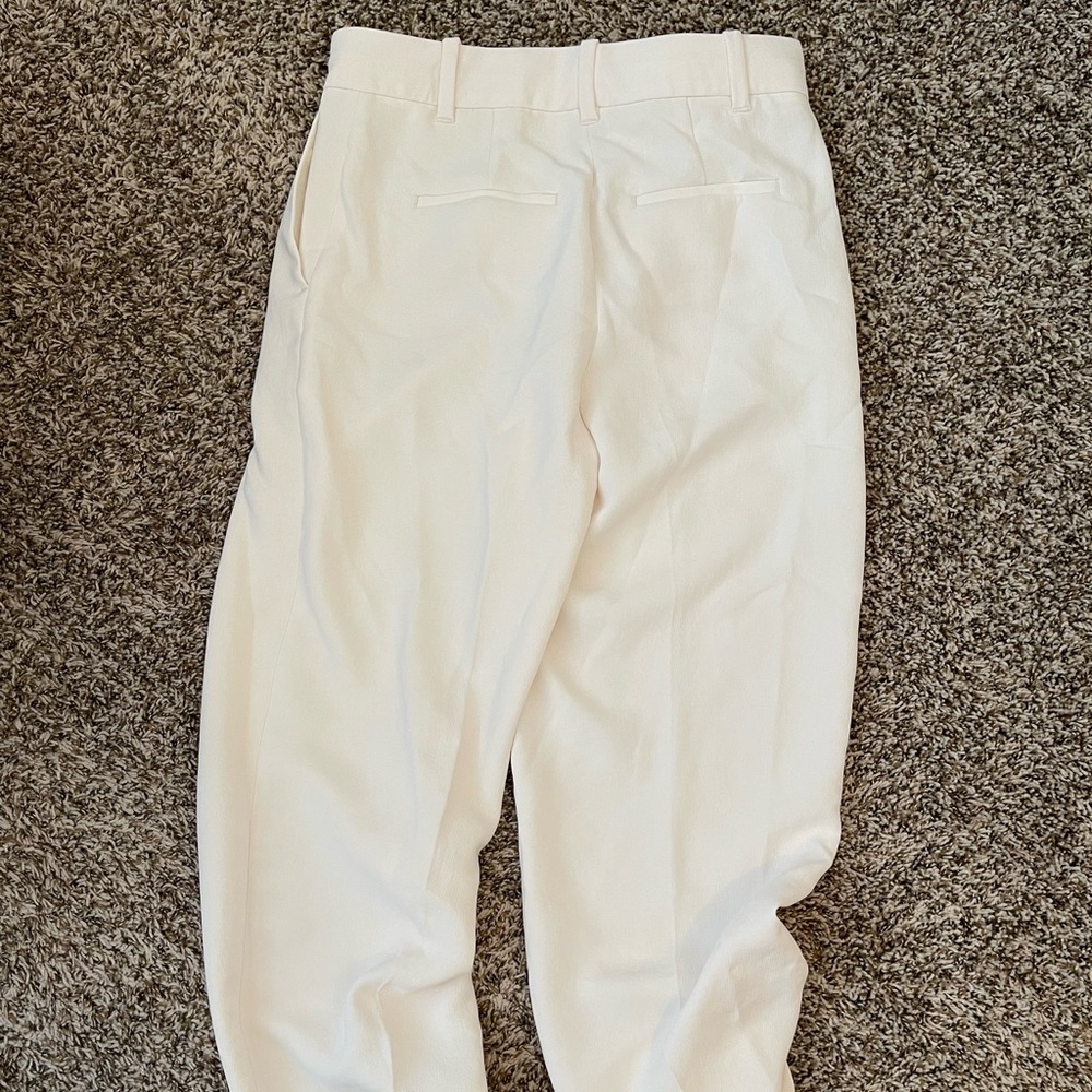 Aritzia carrot pants in light birch